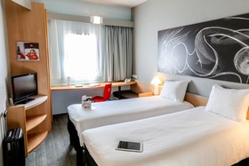 Hôtel ibis Orange Sud