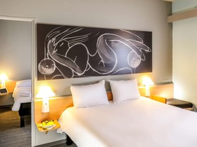 Hôtel ibis Orange Sud