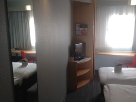 Hôtel ibis Orange Sud