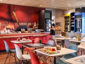 Hôtel ibis Orange Sud