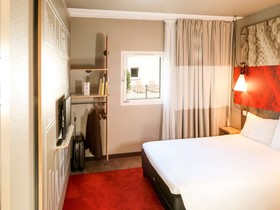 Hôtel ibis Orange Sud