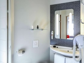 Hôtel ibis Orange Sud