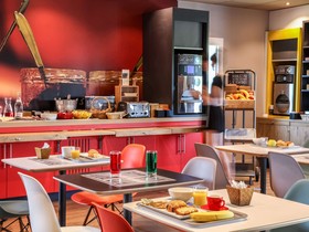 Hôtel ibis Orange Sud
