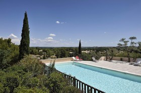 Les Garrigues de la Vallée des Baux Paradou