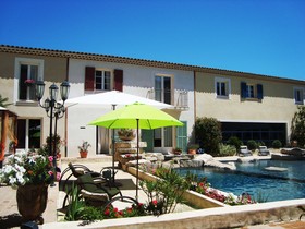 The Originals City Hôtel Le Village Provençal Aix-en-provence Nord