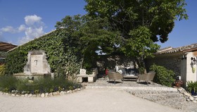 La Bastide Des Demoiselles