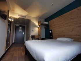 B&B Hotel Saint-Martin-De-Crau Alpilles Camargue