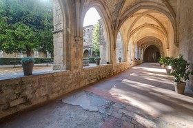 Le Couvent Royal