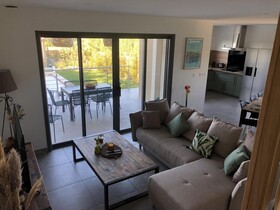 La Maison Adriel Villa Recente avec Jardin et Piscine