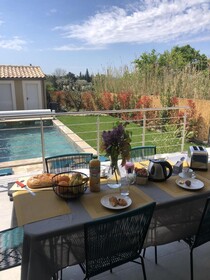 La Maison Adriel Villa Recente avec Jardin et Piscine