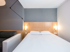 ibis Sisteron