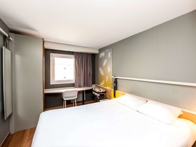 ibis Sisteron