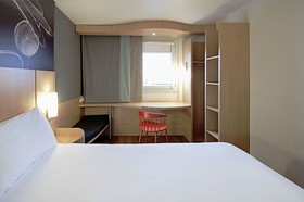 ibis Sisteron