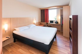 ibis Sisteron