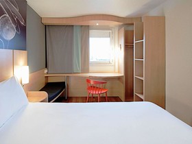 ibis Sisteron