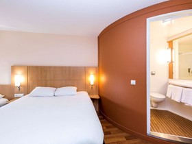 ibis Sisteron