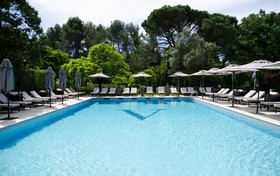 Hôtel Le Vallon de Valrugues & Spa
