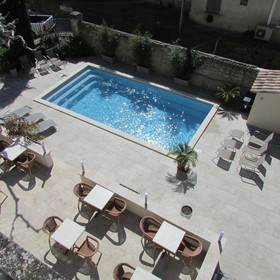 Le Castelet des Alpilles
