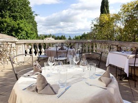 Logis Hotel le Mas et la Flambee du Luberon