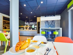 ibis budget Pau Lescar