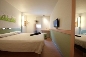 ibis budget Pau Lescar