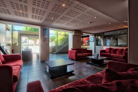 Zenitude Hôtel-Résidences Les Jardins de Lourdes