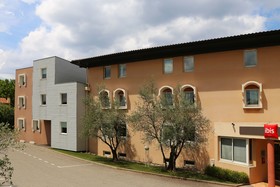 ibis Aubenas