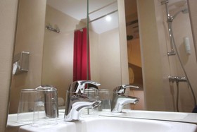Brit Hotel Lyon Eurexpo