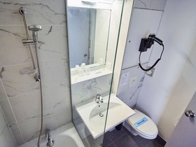 Hotel Kyriad Direct Lyon - Bron Eurexpo