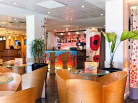 Hôtel ibis Lyon Est Bron