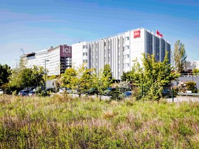Hôtel ibis Lyon Est Bron