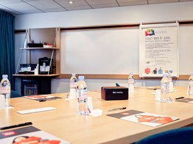 Hôtel ibis Lyon Est Bron