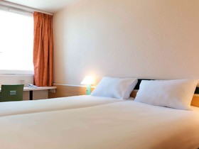 Hôtel ibis Lyon Est Bron