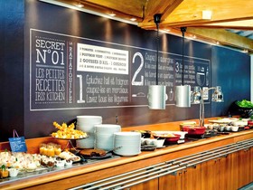 Hôtel ibis Lyon Est Bron