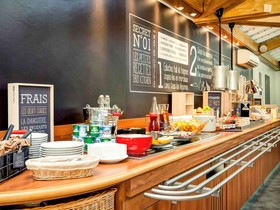 Hôtel ibis Lyon Est Bron