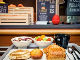 Hôtel ibis Lyon Est Bron
