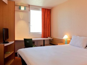 Hôtel ibis Lyon Est Bron