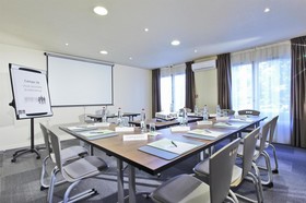 Hotel Campanile Chanas