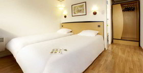 Kyriad Direct Lyon Sud