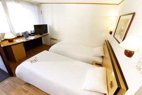 Kyriad Direct Lyon Sud