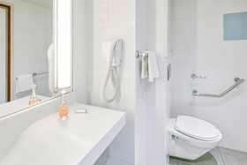 B&B HOTEL Lyon Nord