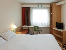ibis Lyon L'Isle d'Abeau