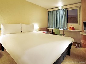 ibis Lyon L'Isle d'Abeau