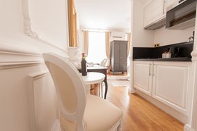 Arts Hotels - Apartments