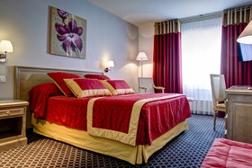 Hotel Chromatics by HappyCulture