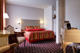 Hotel Chromatics by HappyCulture