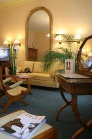 B4 Grand Hotel Lyon