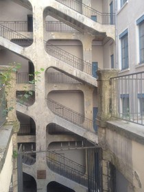 De la Croix Rousse