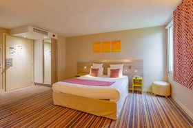 Hotel Kyriad Lyon Est - Saint Bonnet De Mure