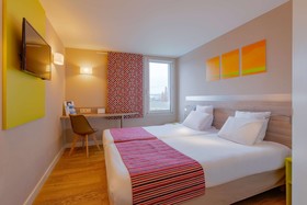 Hotel Kyriad Lyon Est - Saint Bonnet De Mure
